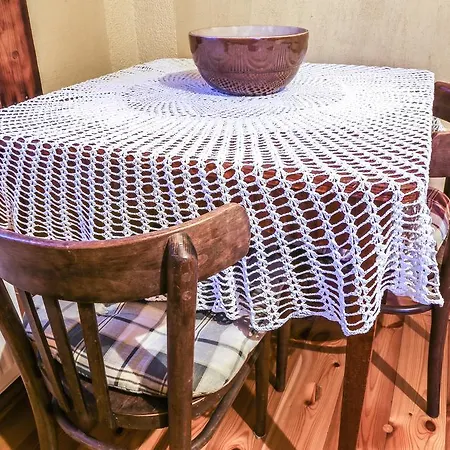 Powierzowka * Leśna